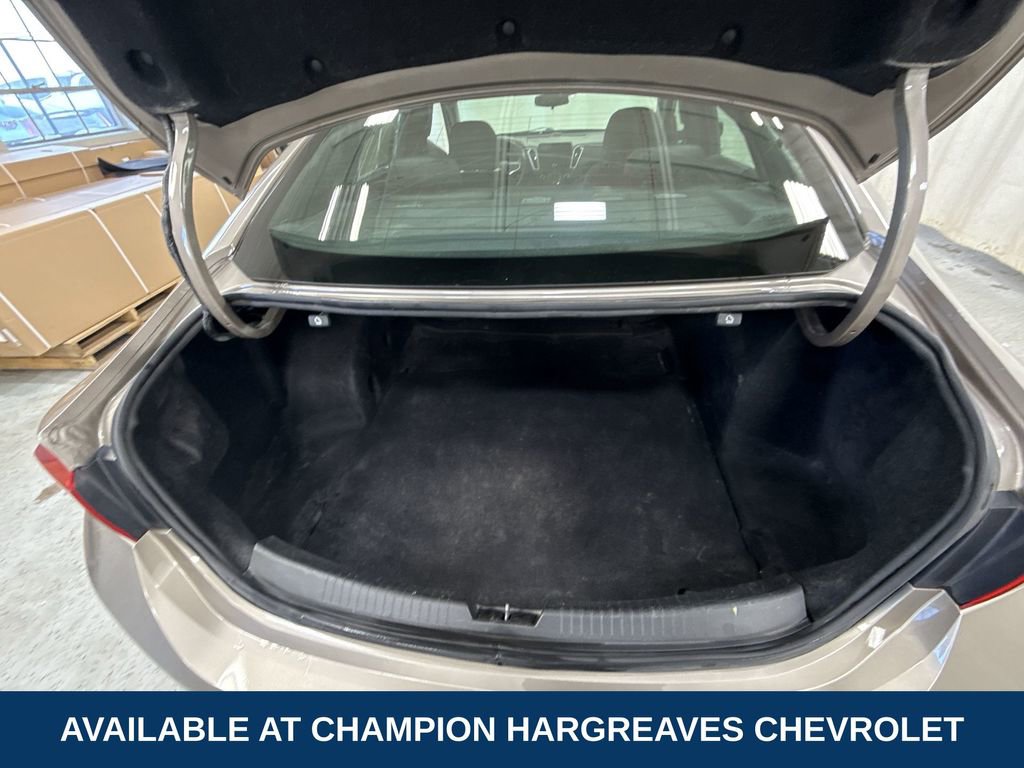 Used 2023 Chevrolet Malibu LT w/ Driver Confidence Package image 34