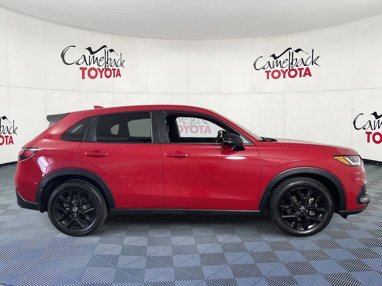 Used 2024 Honda HR-V Sport image 8