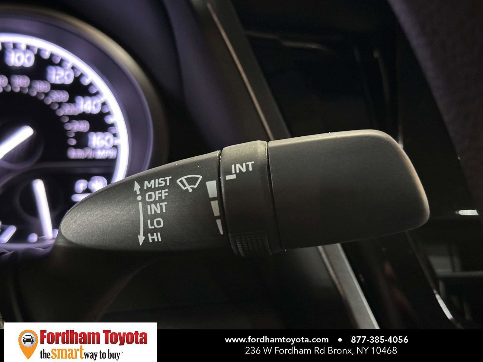 Used 2022 Toyota Camry LE image 28