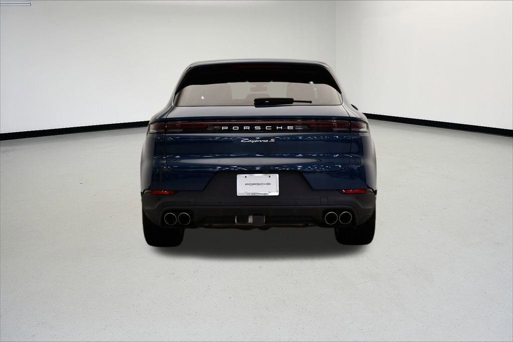 Used 2024 Porsche Cayenne S image 6