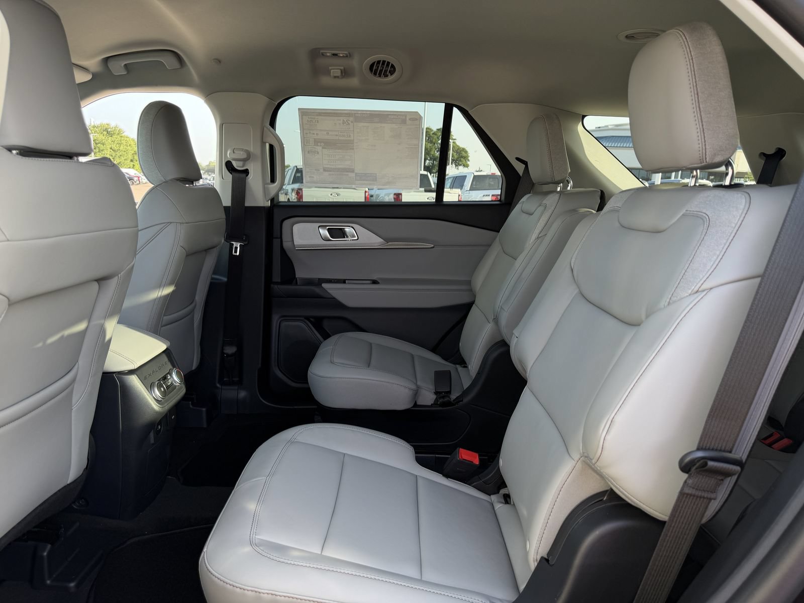 New 2026 Ford Explorer Active w/ Active Comfort Package RWD image 23