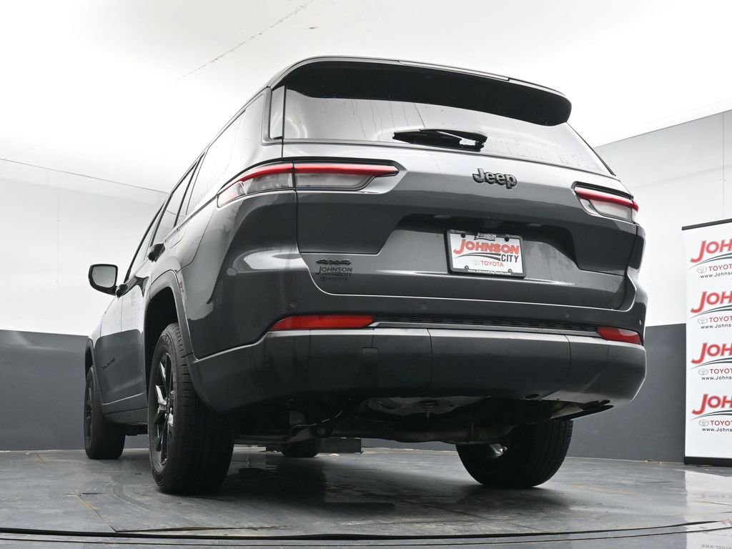 Used 2024 Jeep Grand Cherokee L Laredo AWD/4WD image 39