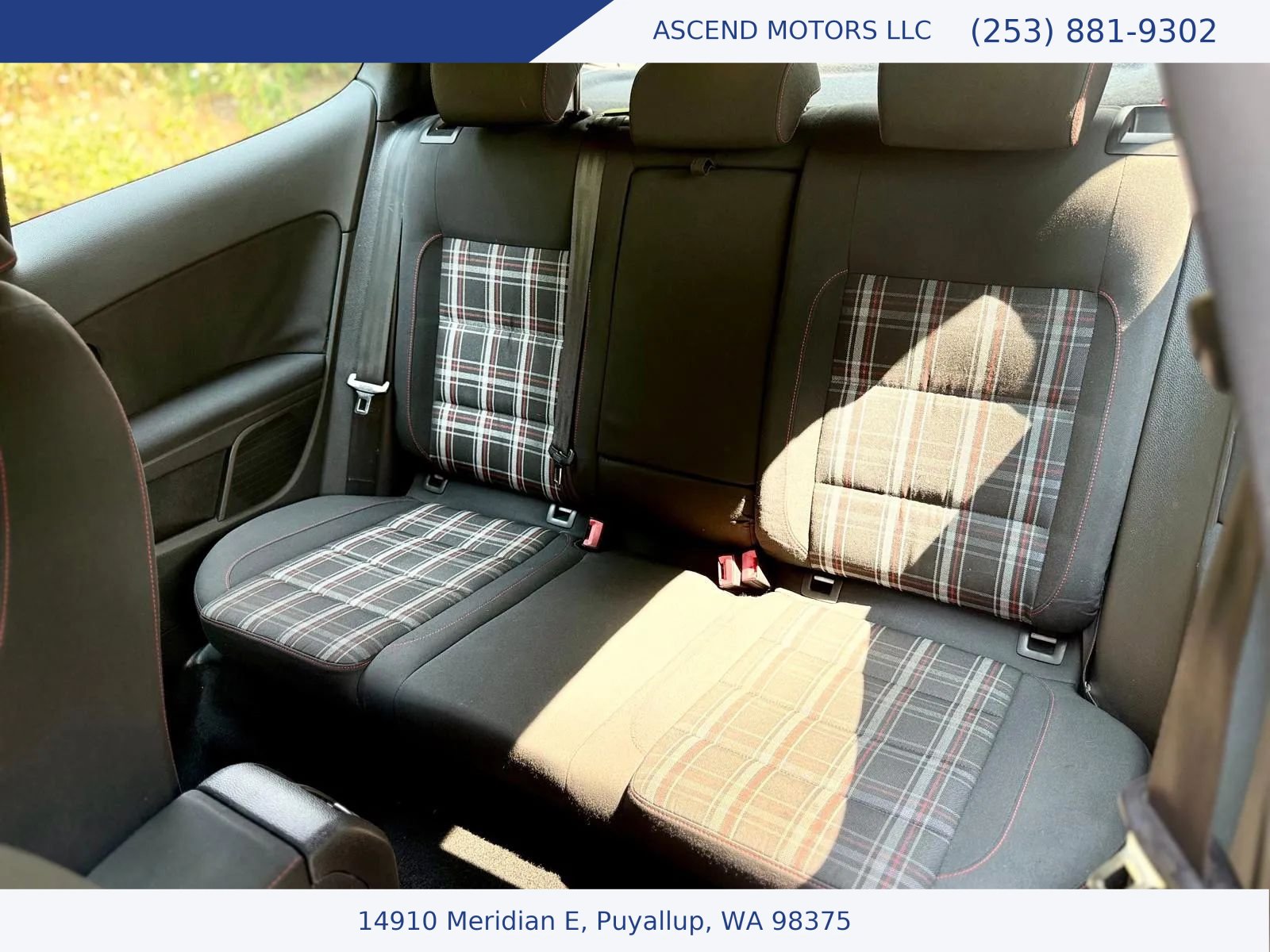 Used 2010 Volkswagen GTI 2-Door FWD image 10