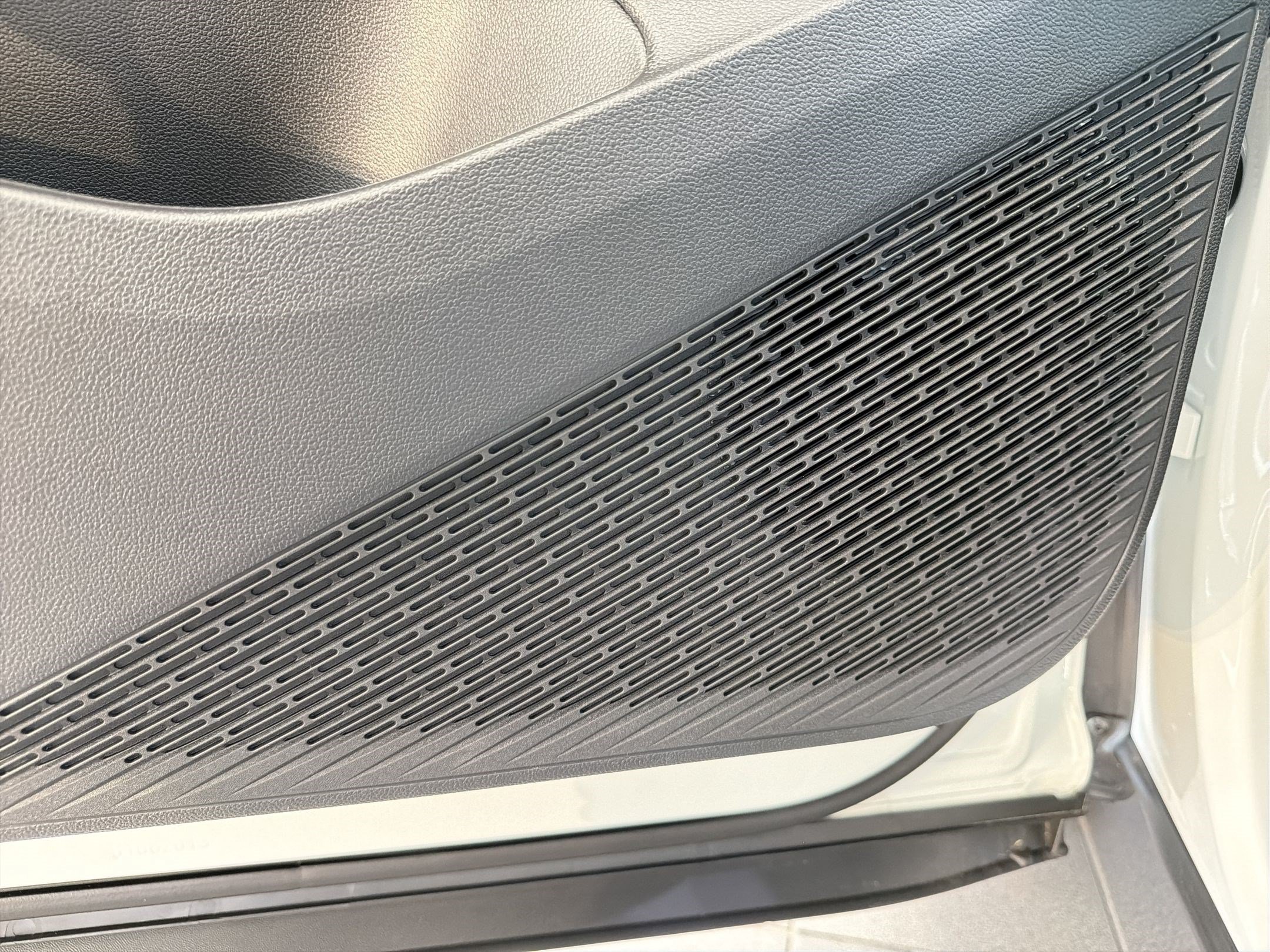 New 2026 Volkswagen Atlas SE FWD image 21