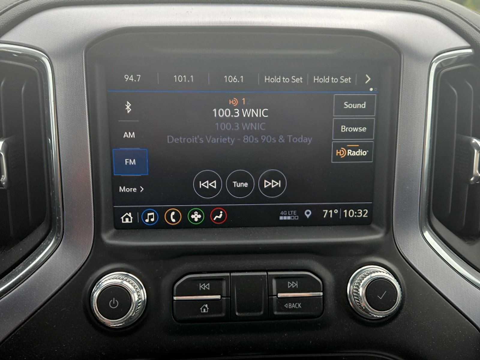 Used 2019 GMC Sierra 1500 SLE w/ SLE Value Package AWD/4WD image 17