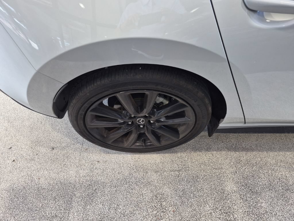 Used 2025 MAZDA MAZDA3 s Sport FWD image 4