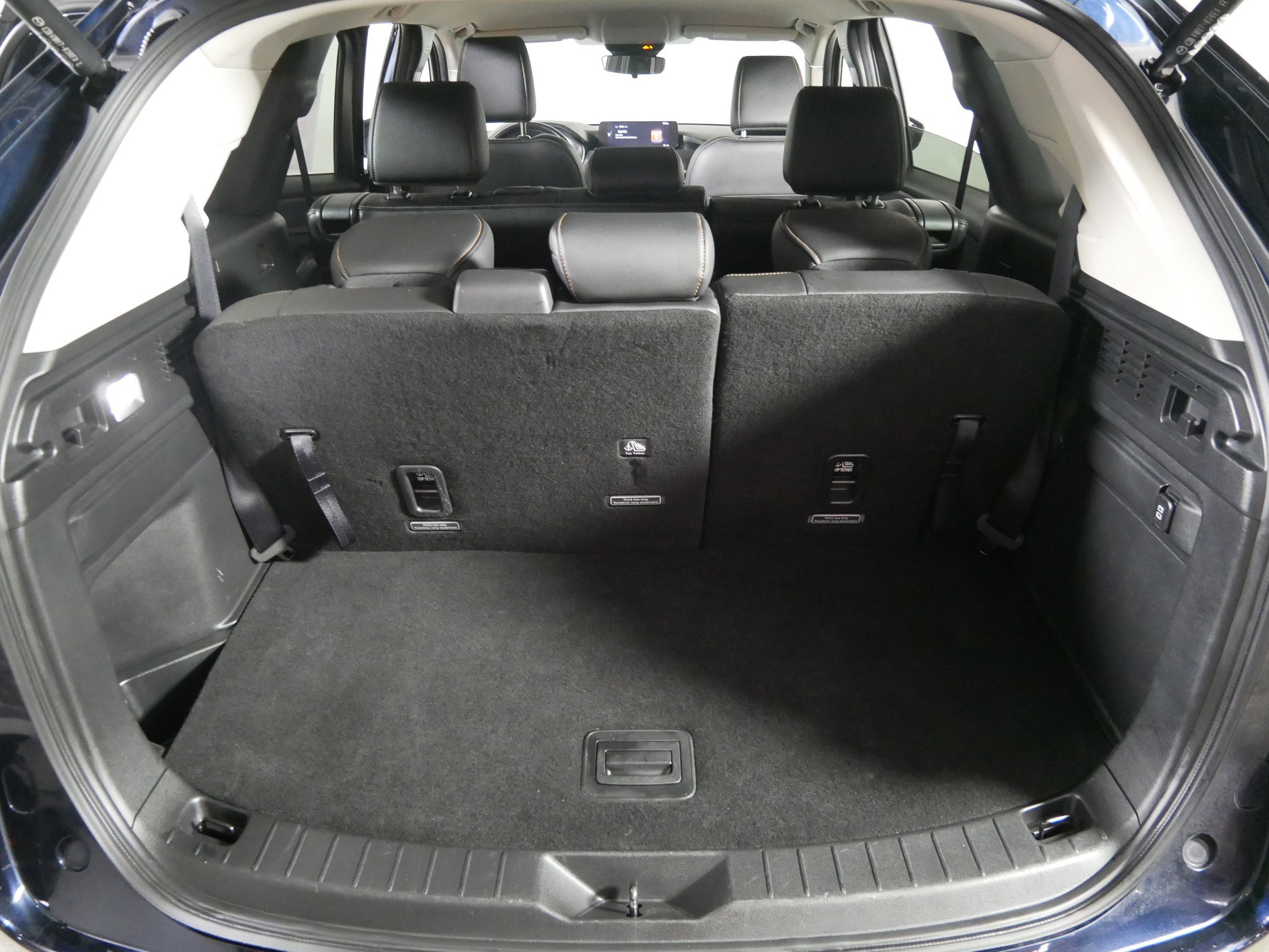 Certified 2025 MAZDA CX-90 3.3 Turbo w/ Select Package image 18