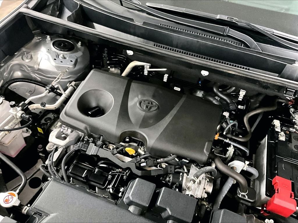 Certified 2025 Toyota RAV4 XLE AWD/4WD image 33
