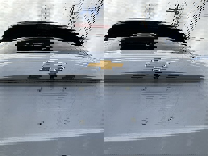 Used 2020 Chevrolet Trax LS w/ Tint and Cruise Package FWD image 9