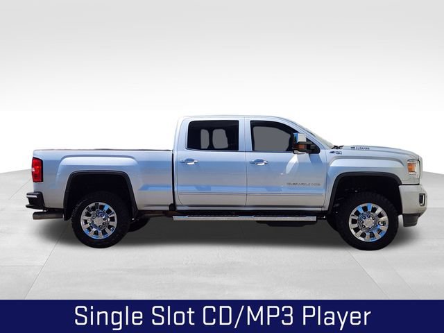 Used 2018 GMC Sierra 2500 Denali w/ Duramax Plus Package AWD/4WD image 11
