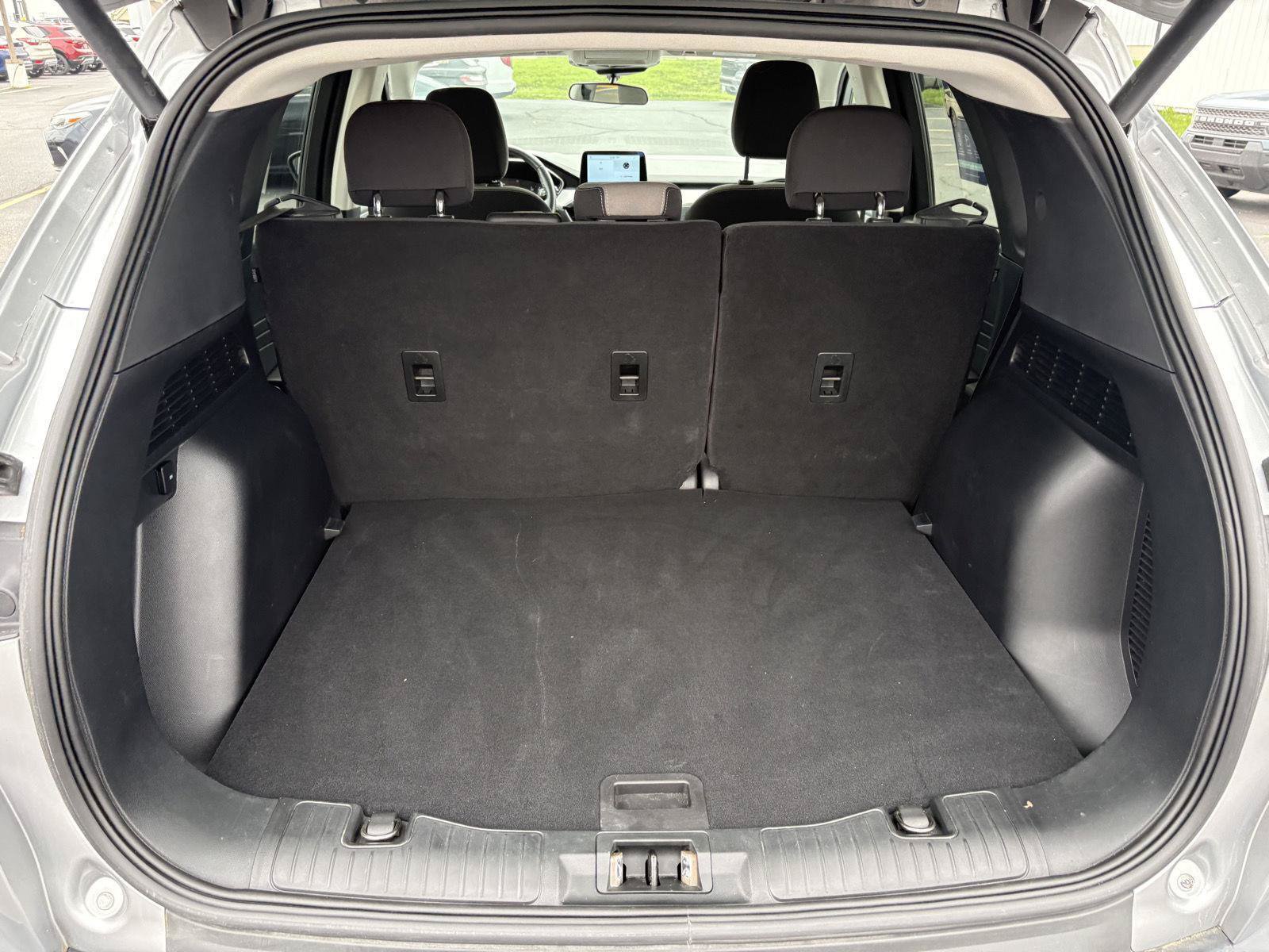 Used 2021 Ford Escape SE w/ Convenience Package FWD image 27