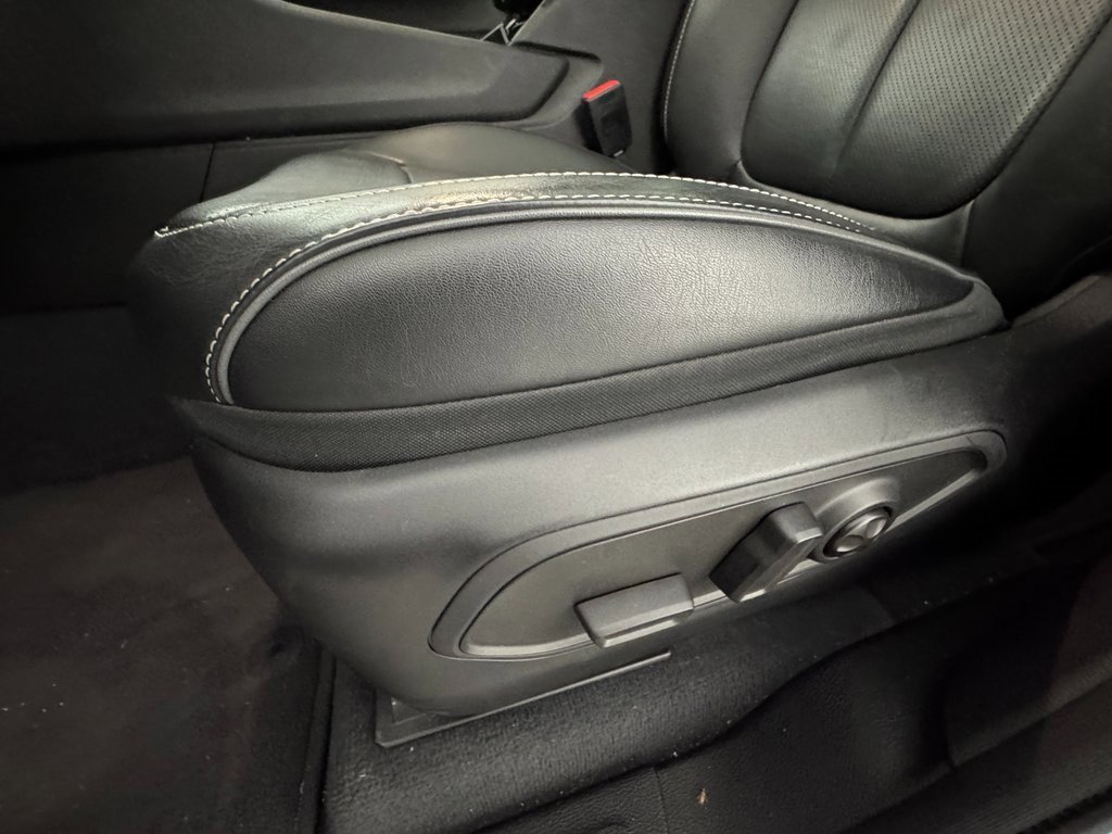 Used 2023 Jeep Grand Cherokee Overland w/ Rear Seat Video Group I image 35