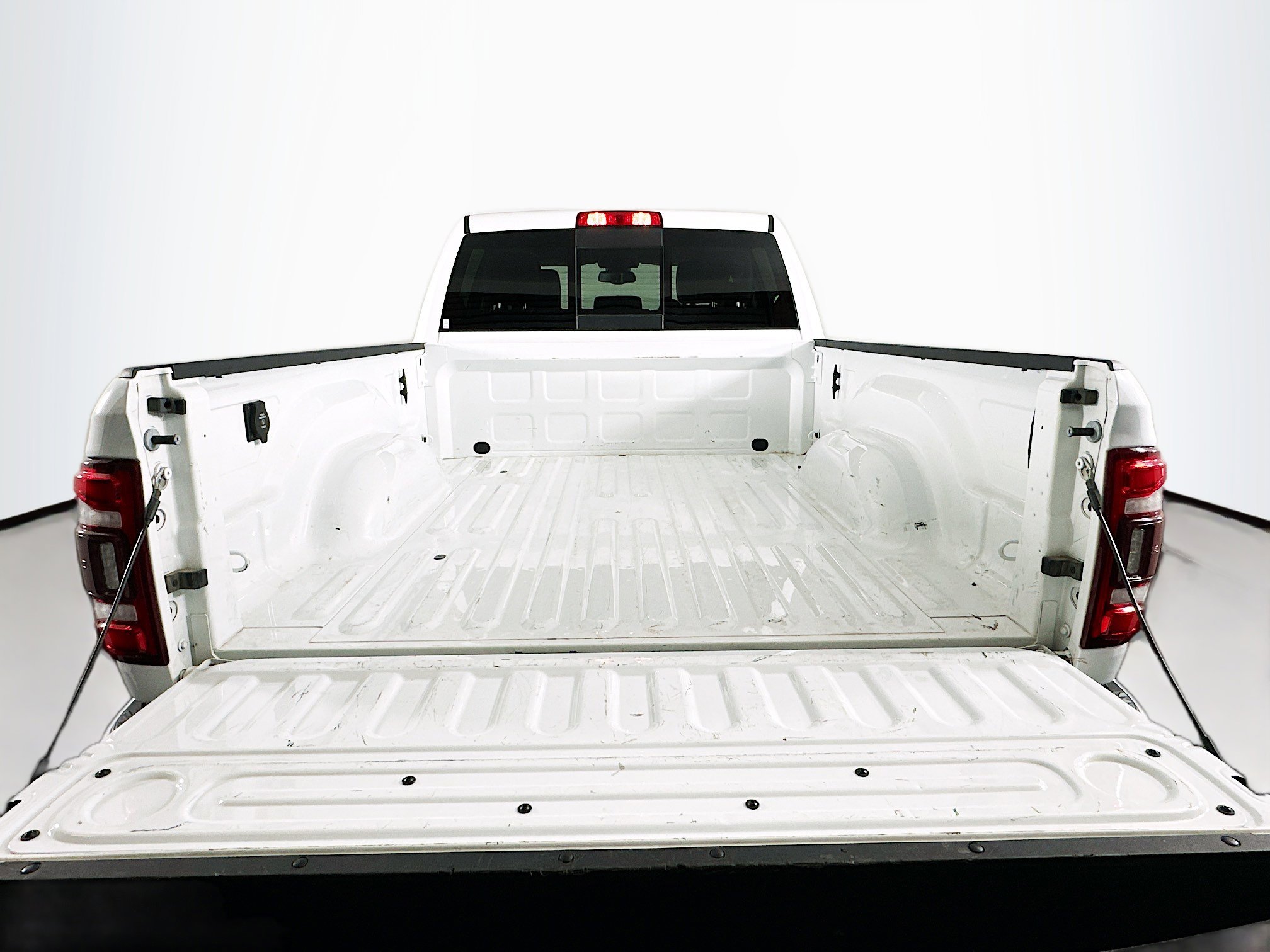 Used 2024 RAM 2500 Laramie AWD/4WD image 29
