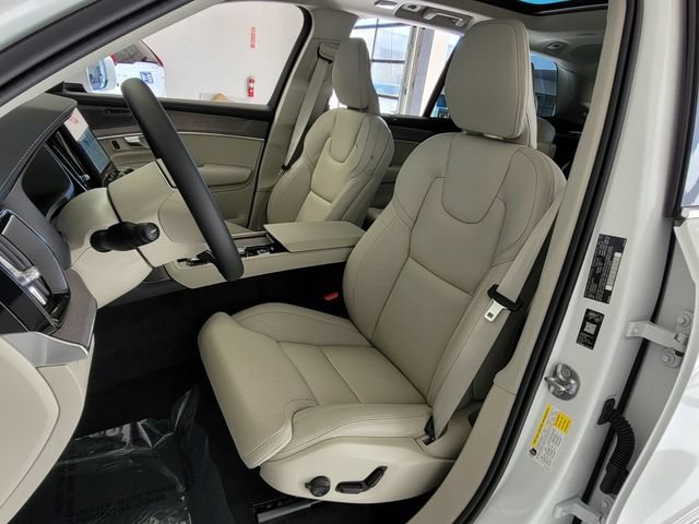 New 2026 Volvo XC90 B6 Ultra w/ Protection Package Premier AWD/4WD image 9