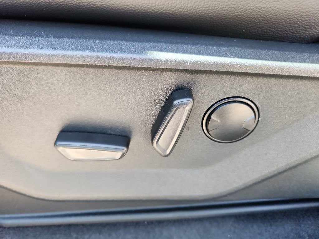 New 2026 Ford F150 Lariat w/ Equipment Group 501A Mid image 22