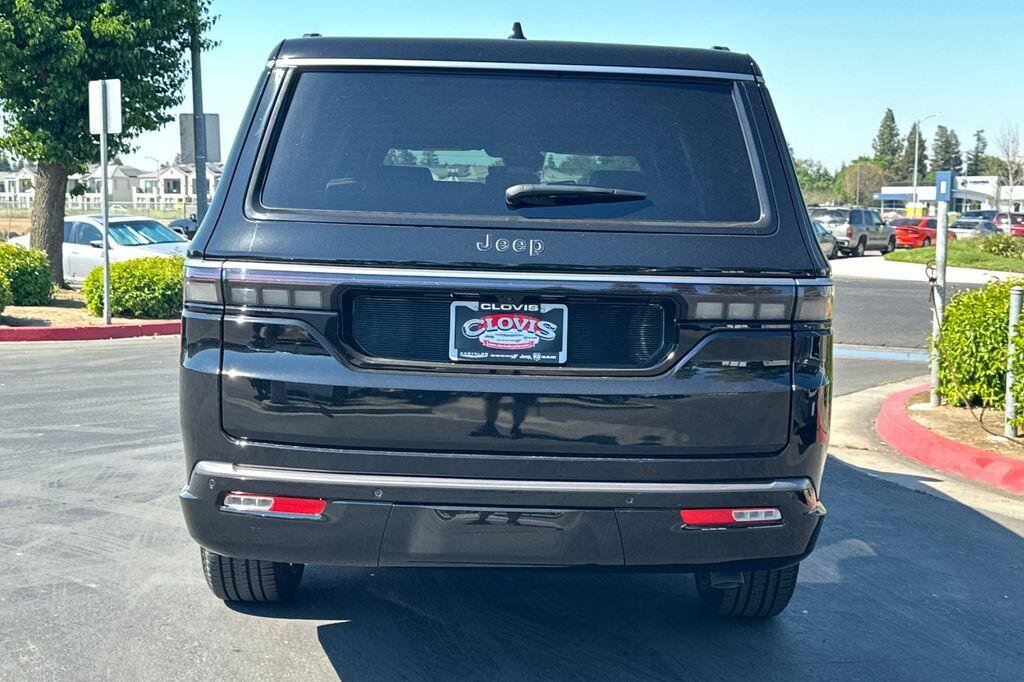New 2026 Jeep Grand Wagoneer L 2WD w/ 8-Passenger Seating Package image 5