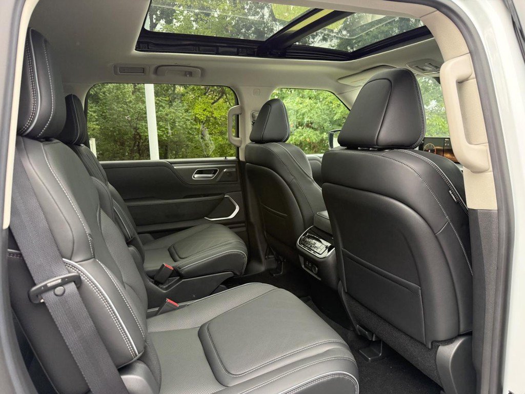 New 2027 INFINITI QX80 Luxe AWD/4WD image 5