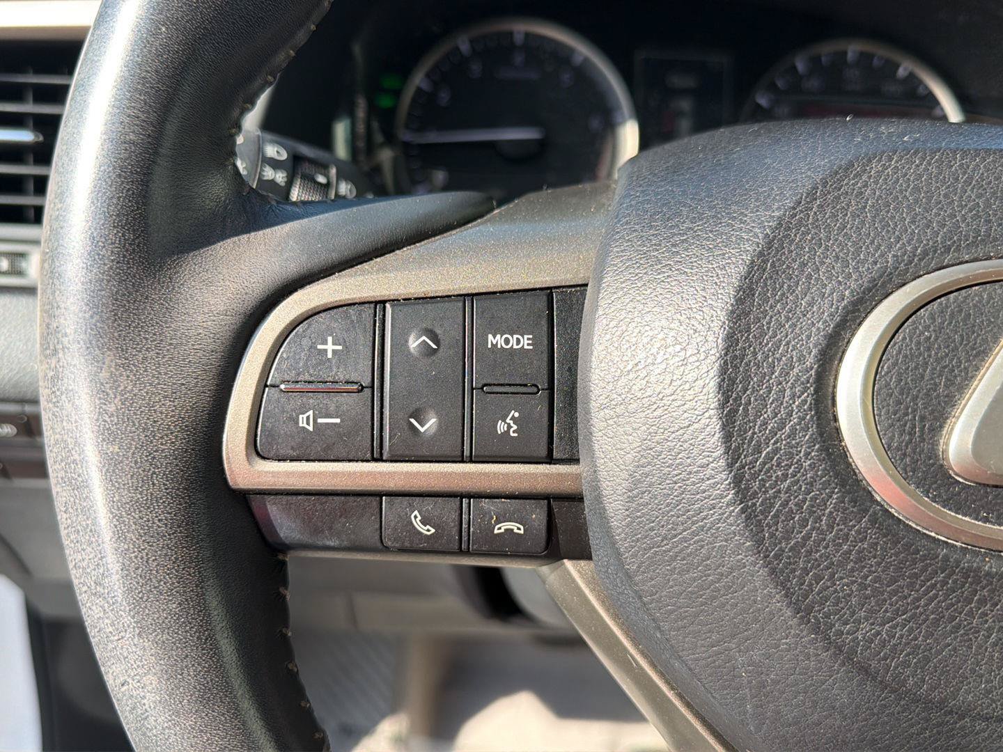 Used 2016 Lexus RX 350 FWD w/ Luxury Package image 22