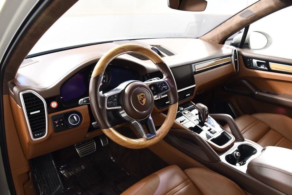 Used 2021 Porsche Cayenne GTS AWD/4WD image 12