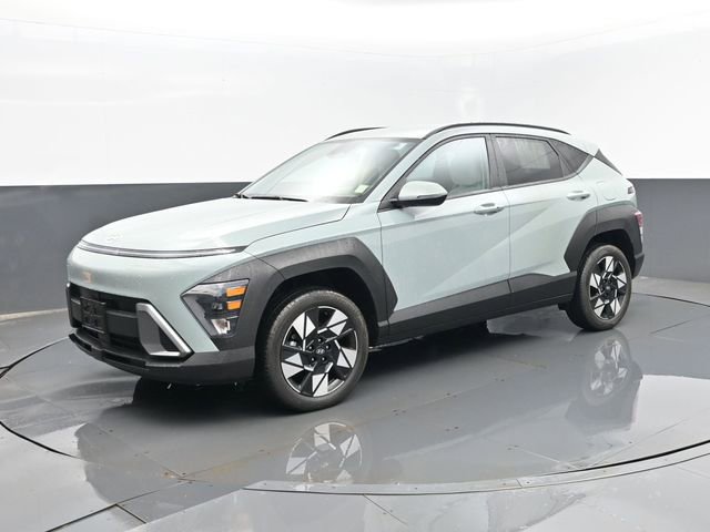 Used 2024 Hyundai Kona SEL image 2