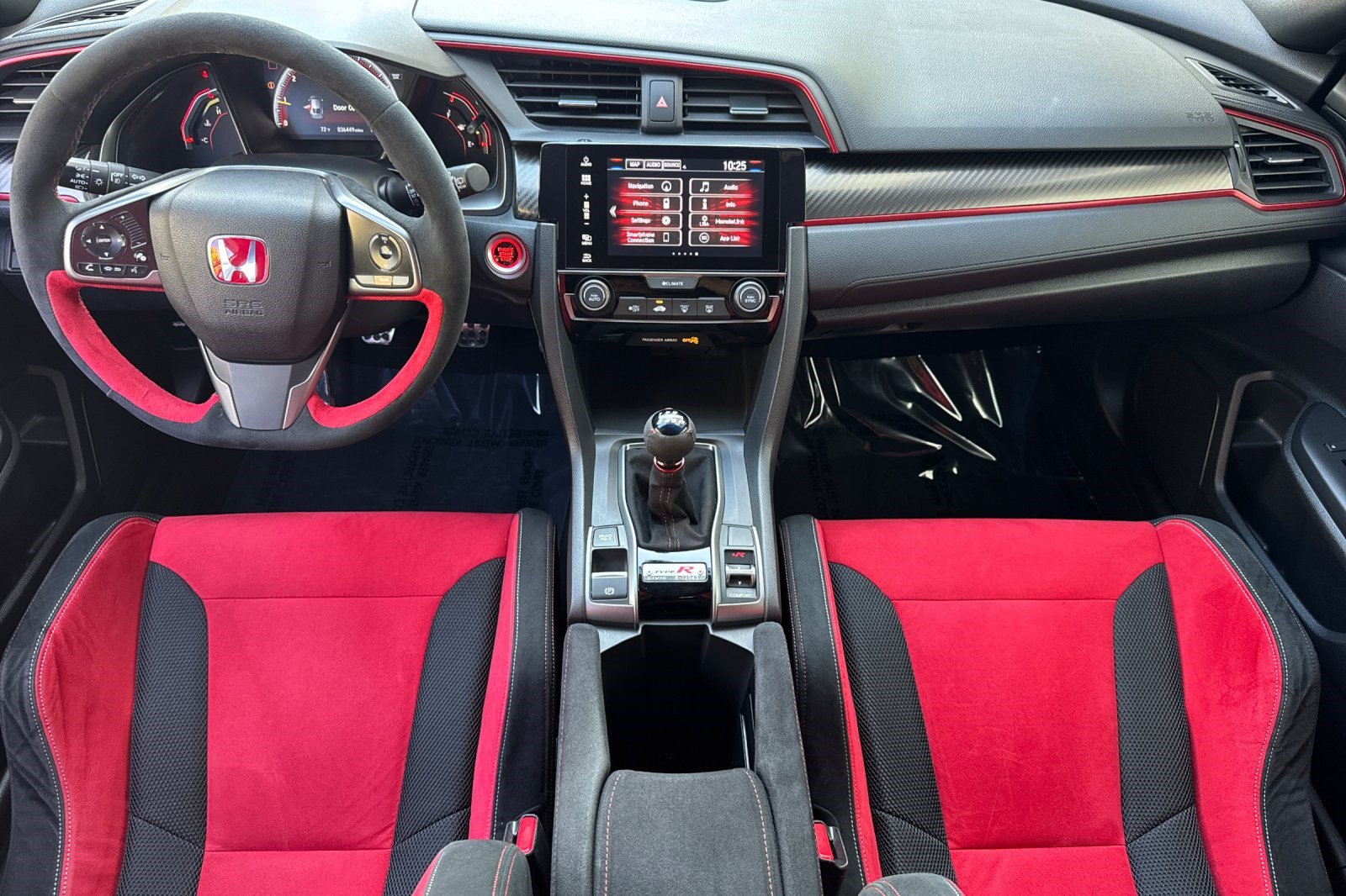 Used 2018 Honda Civic Type R image 16