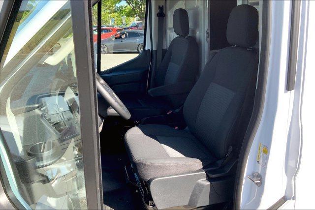 New 2023 Ford E-Transit Medium Roof w/ Interior Upgrade Package RWD image 9