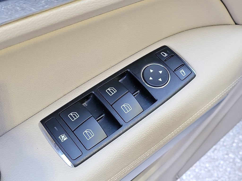 Used 2010 Mercedes-Benz E 350 Coupe image 27