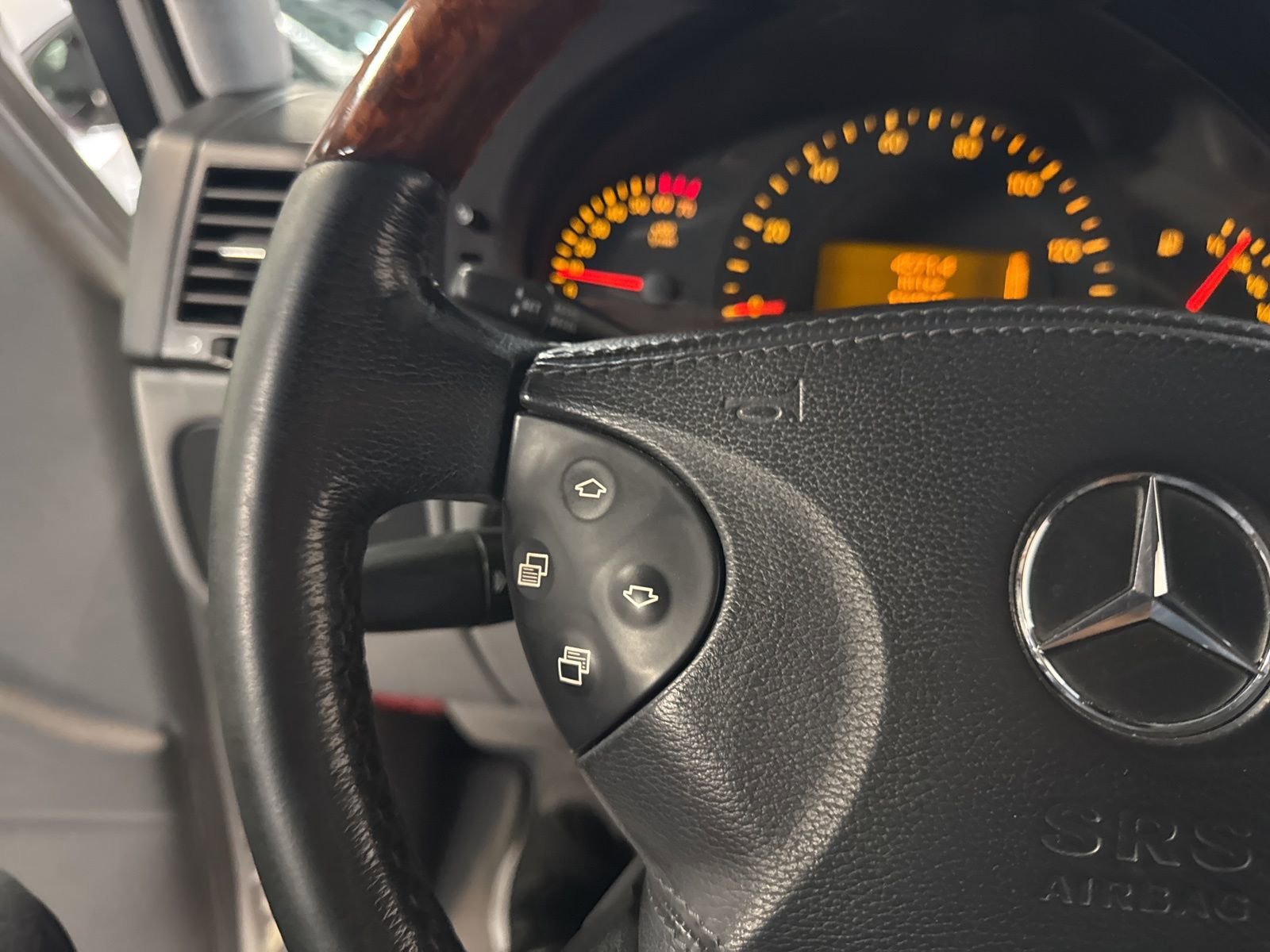 Used 2007 Mercedes-Benz G 500 image 38