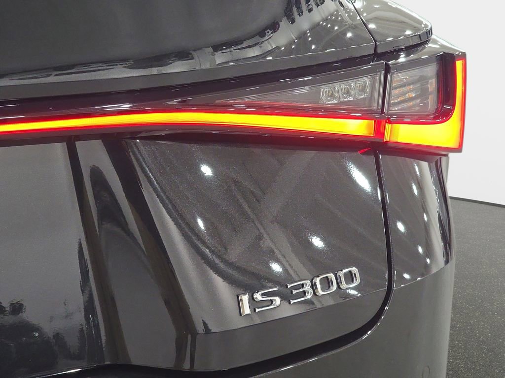 Used 2023 Lexus IS 300 w/ Comfort Package RWD image 28