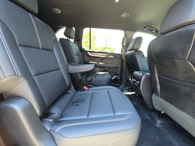 Used 2025 GMC Acadia Elevation w/ Elevation Premium Package image 15