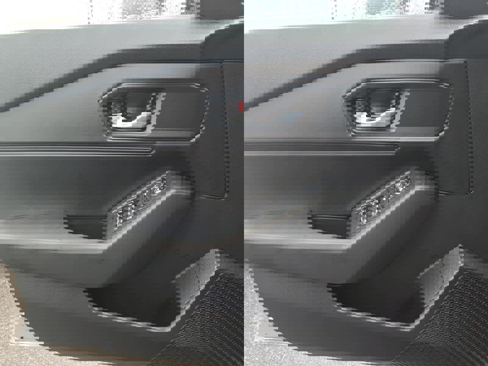 Used 2024 Honda Accord EX image 11