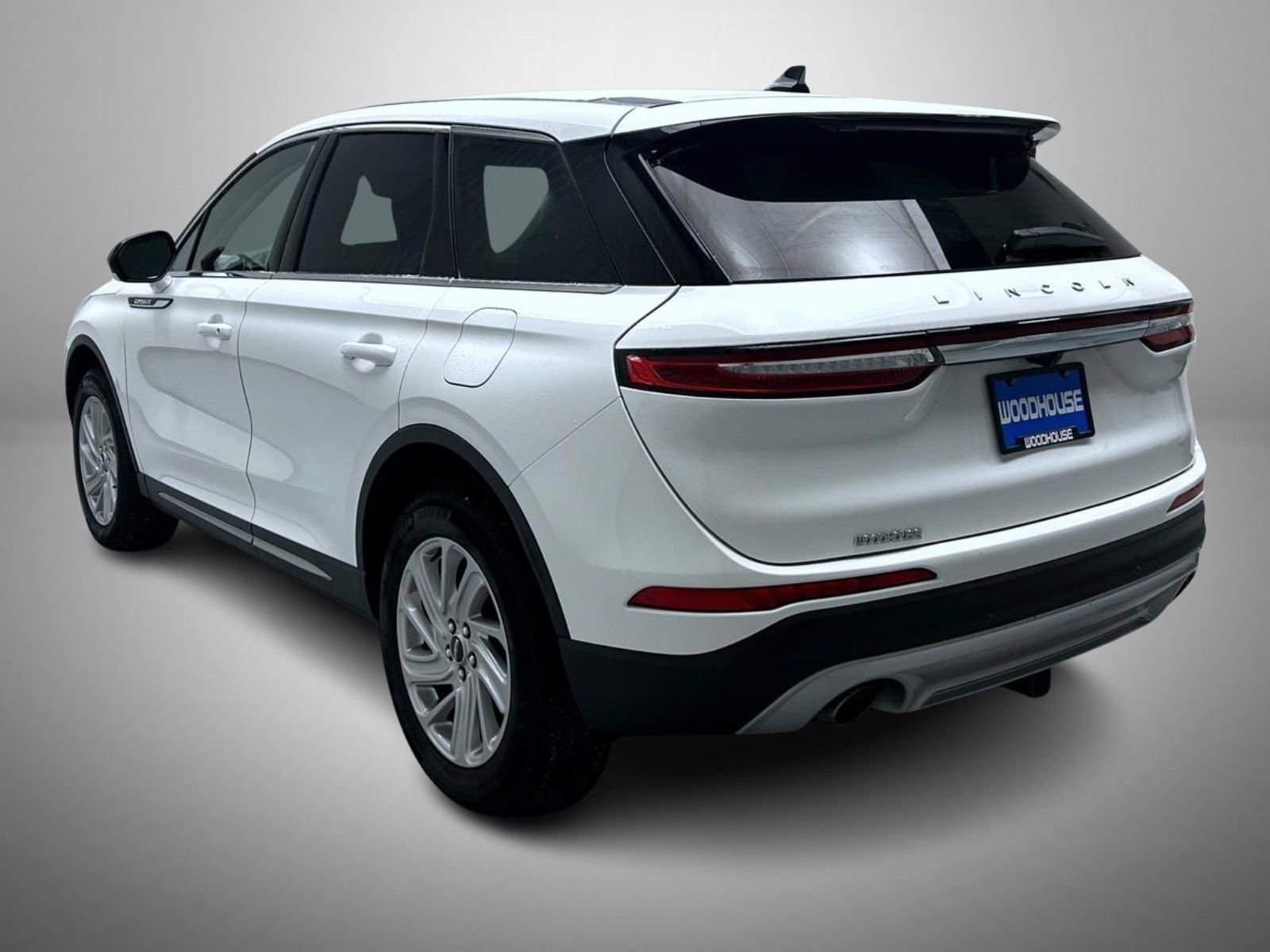 Used 2023 Lincoln Corsair AWD image 7