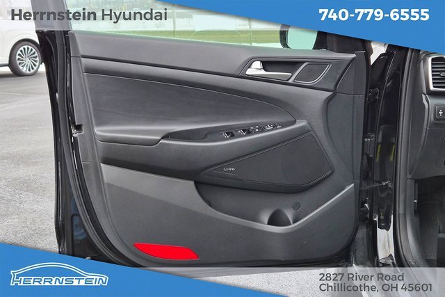 Used 2021 Hyundai Tucson Ultimate w/ Cargo Package image 16