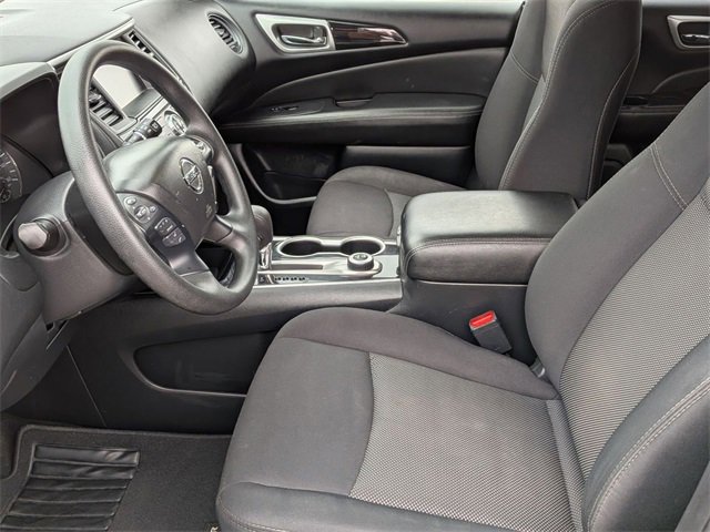 Used 2019 Nissan Pathfinder S image 12