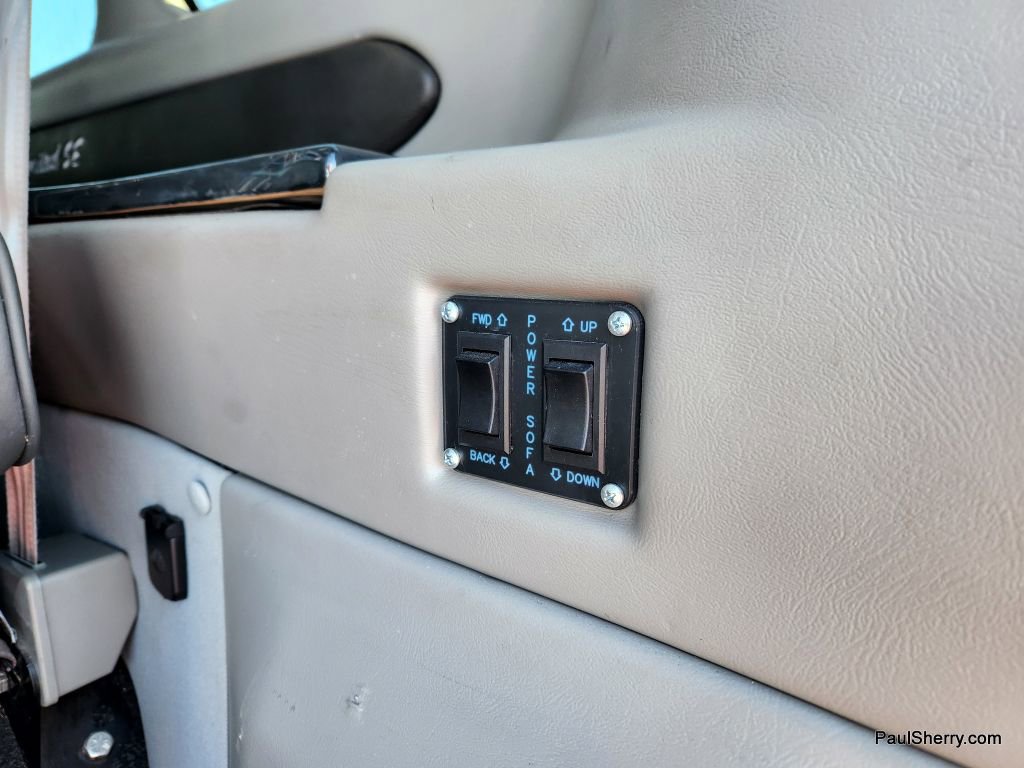 Used 2019 Ford Transit 150 w/ Exterior Upgrade Package image 28