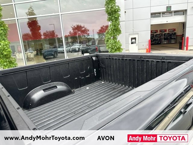 Used 2025 Toyota Tundra Limited AWD/4WD image 37