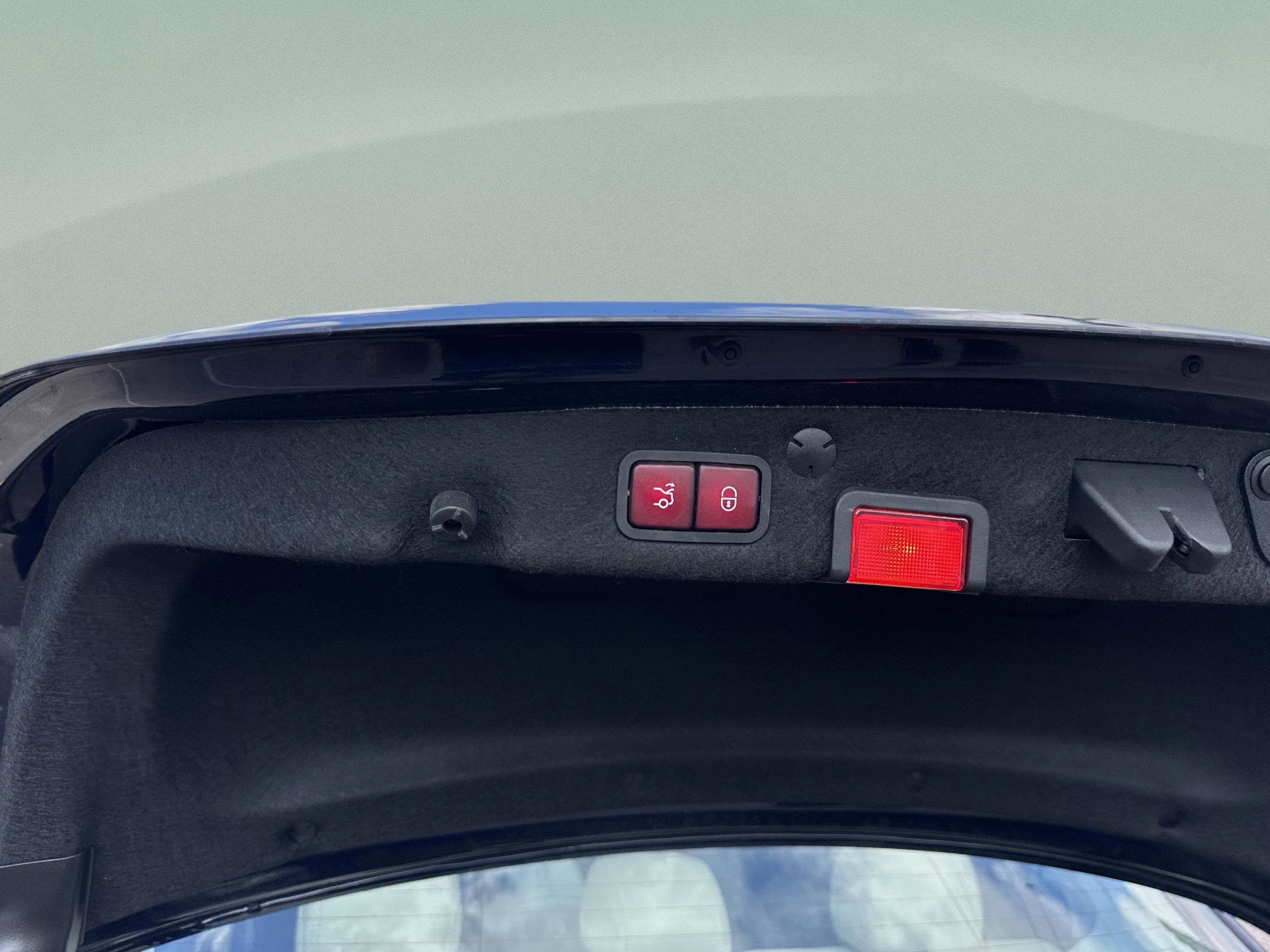 Used 2019 Mercedes-Benz C 300 Sedan image 10