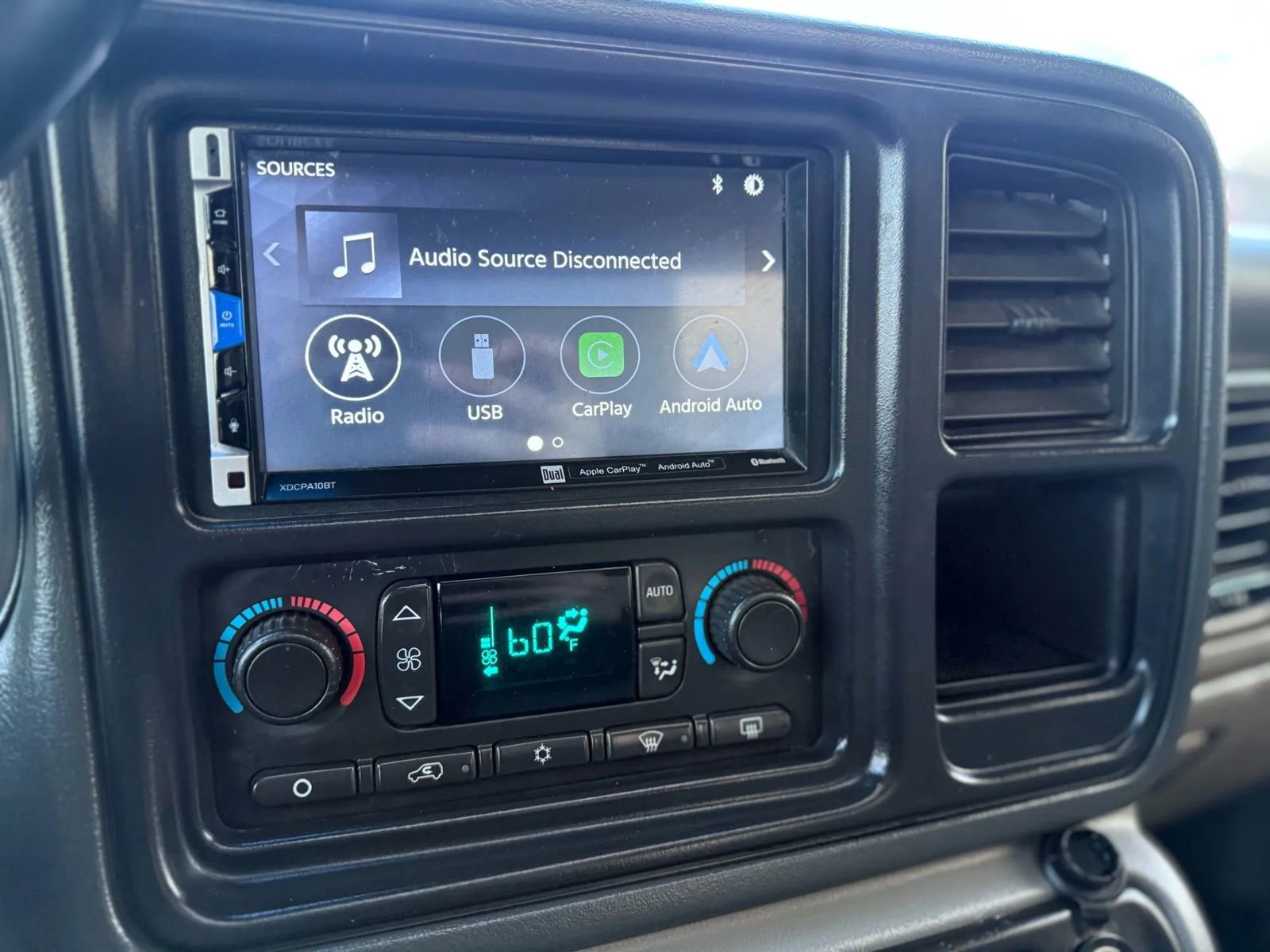 Used 2005 Chevrolet Silverado 2500 LT w/ Heavy-Duty Power Package image 17