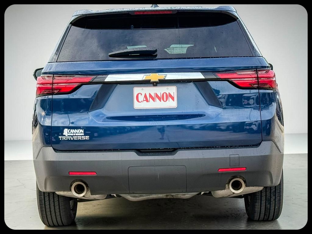 Used 2023 Chevrolet Traverse LS FWD image 10