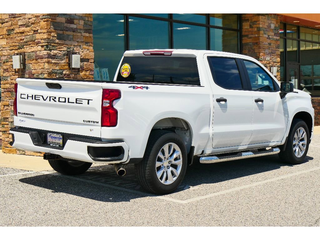 Used 2019 Chevrolet Silverado 1500 Custom w/ Custom Value Package AWD/4WD image 3