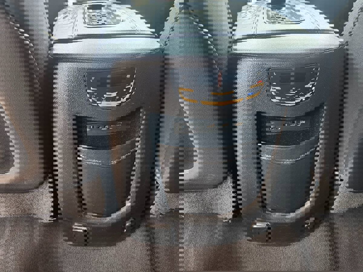 Used 2017 Cadillac Escalade ESV Luxury image 35