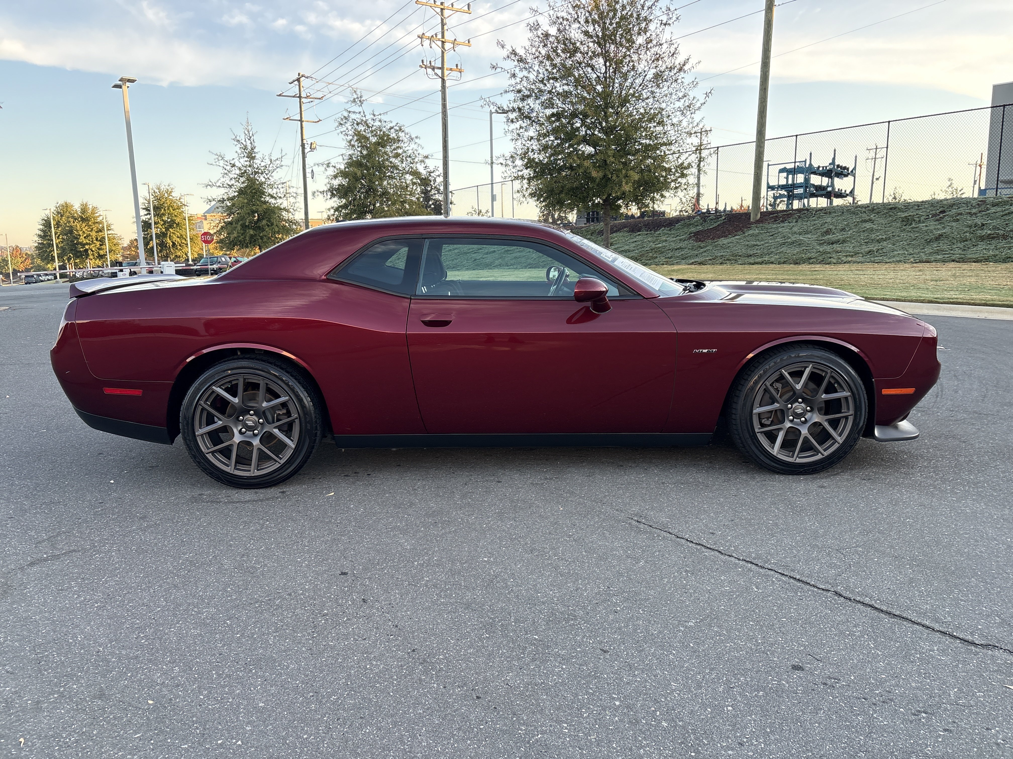 Used 2019 Dodge Challenger R/T w/ Cold Weather Group RWD image 10