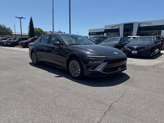 New 2025 Hyundai Sonata SEL image 1