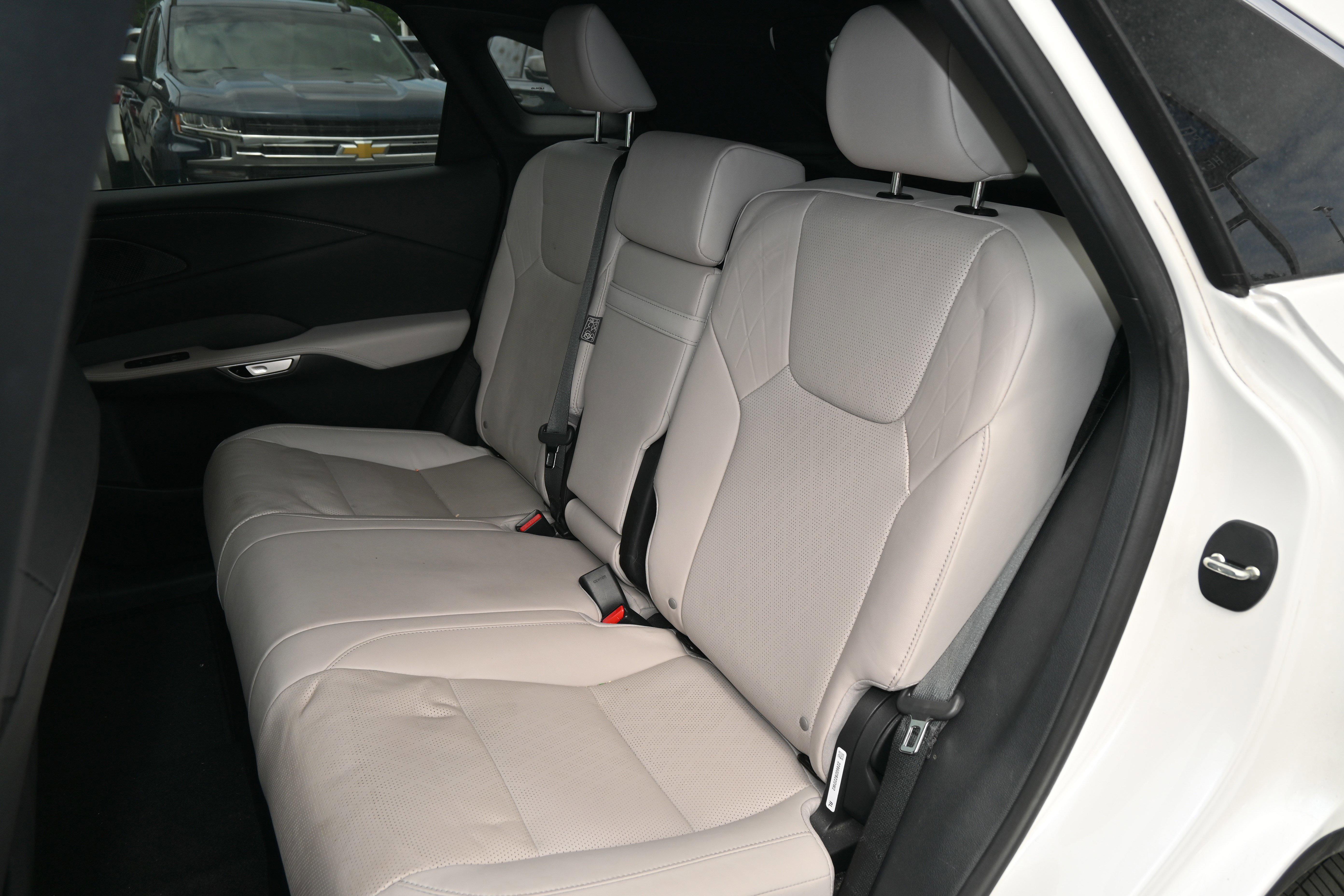 Used 2023 Lexus RX 350 Premium Plus w/ Accessory Package AWD/4WD image 8