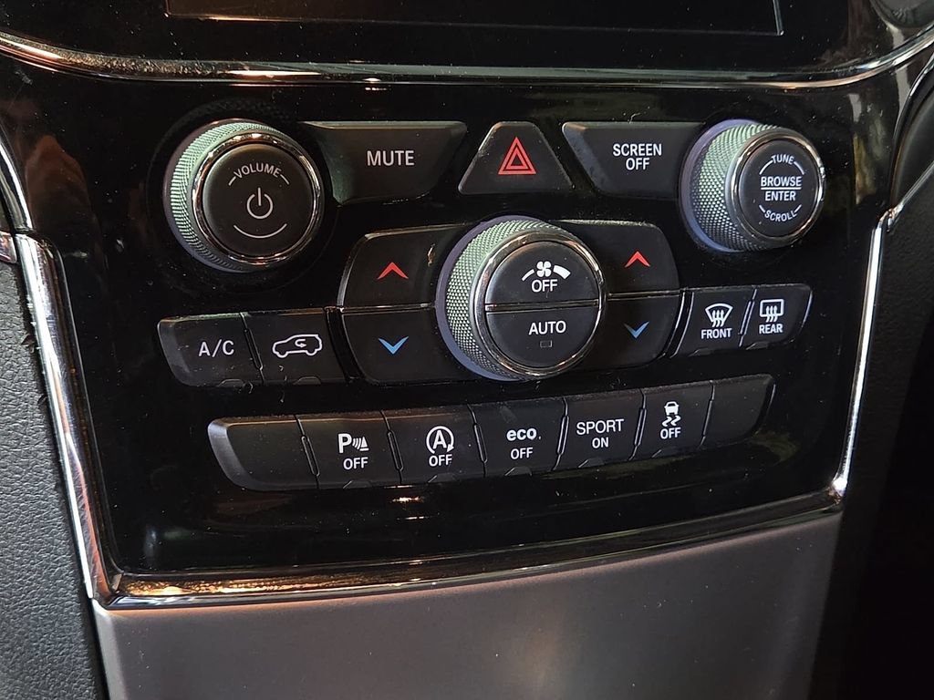 Used 2019 Jeep Grand Cherokee Limited RWD image 22