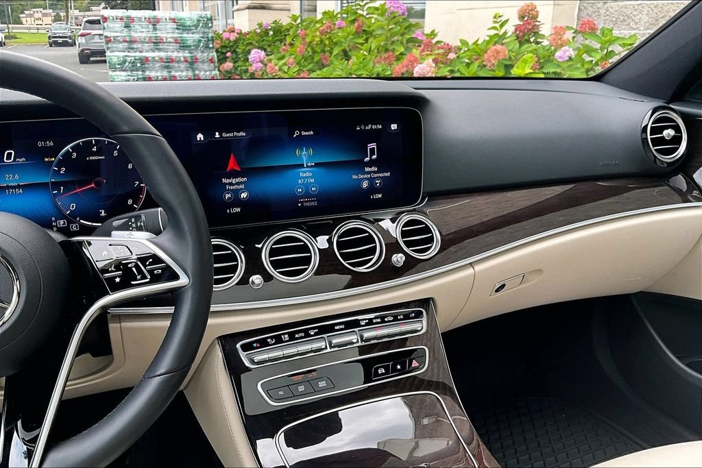 Used 2022 Mercedes-Benz E 350 4MATIC Sedan w/ Driver Assistance Package image 6