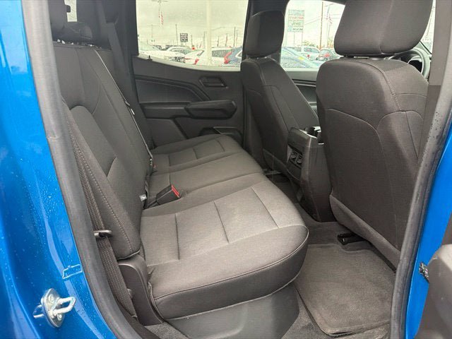 Used 2023 Chevrolet Colorado Trail Boss w/ Technology Package AWD/4WD image 23