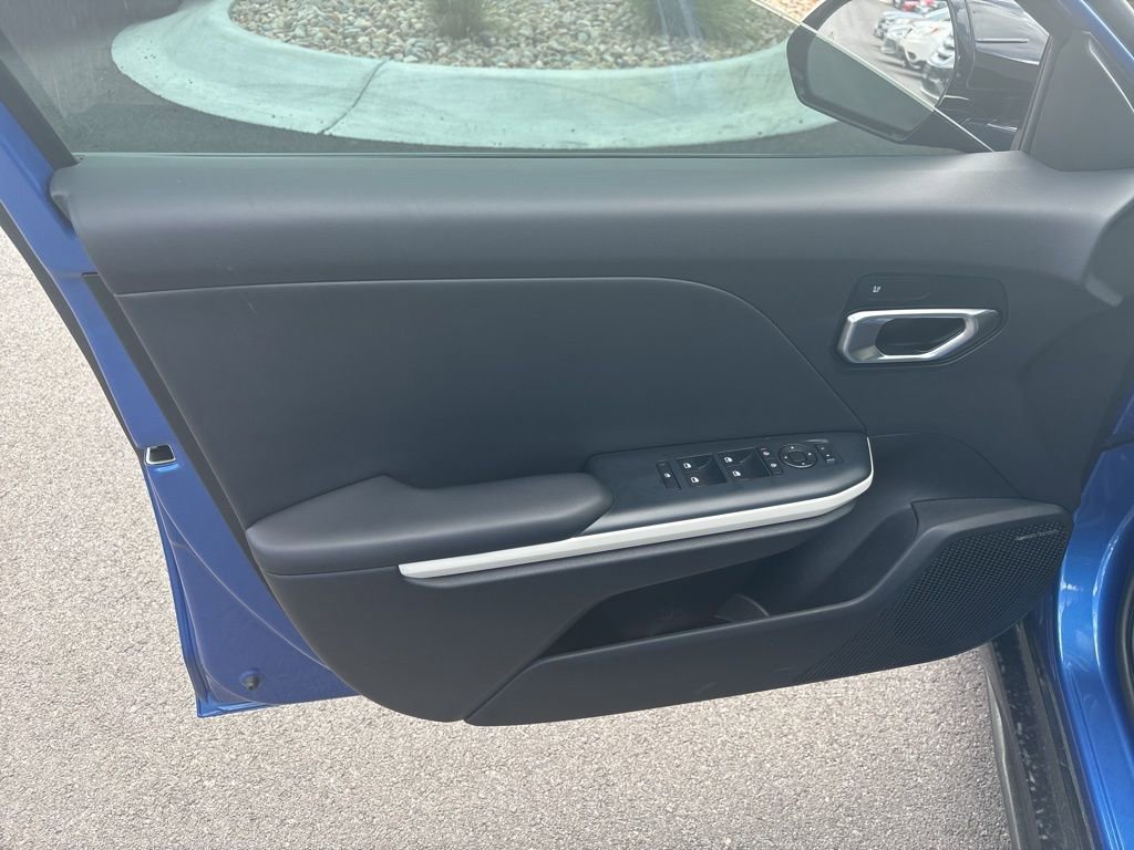 Certified 2025 Kia K4 GT-Line Turbo FWD image 3
