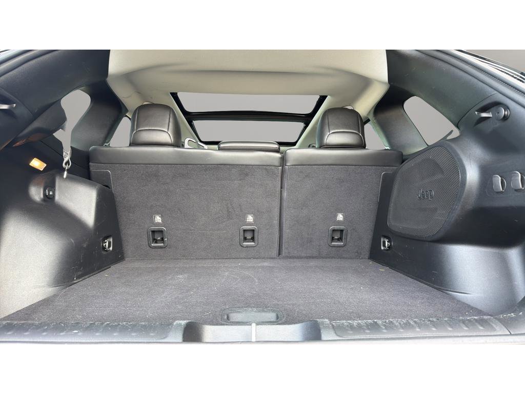 Used 2021 Jeep Cherokee Limited image 16