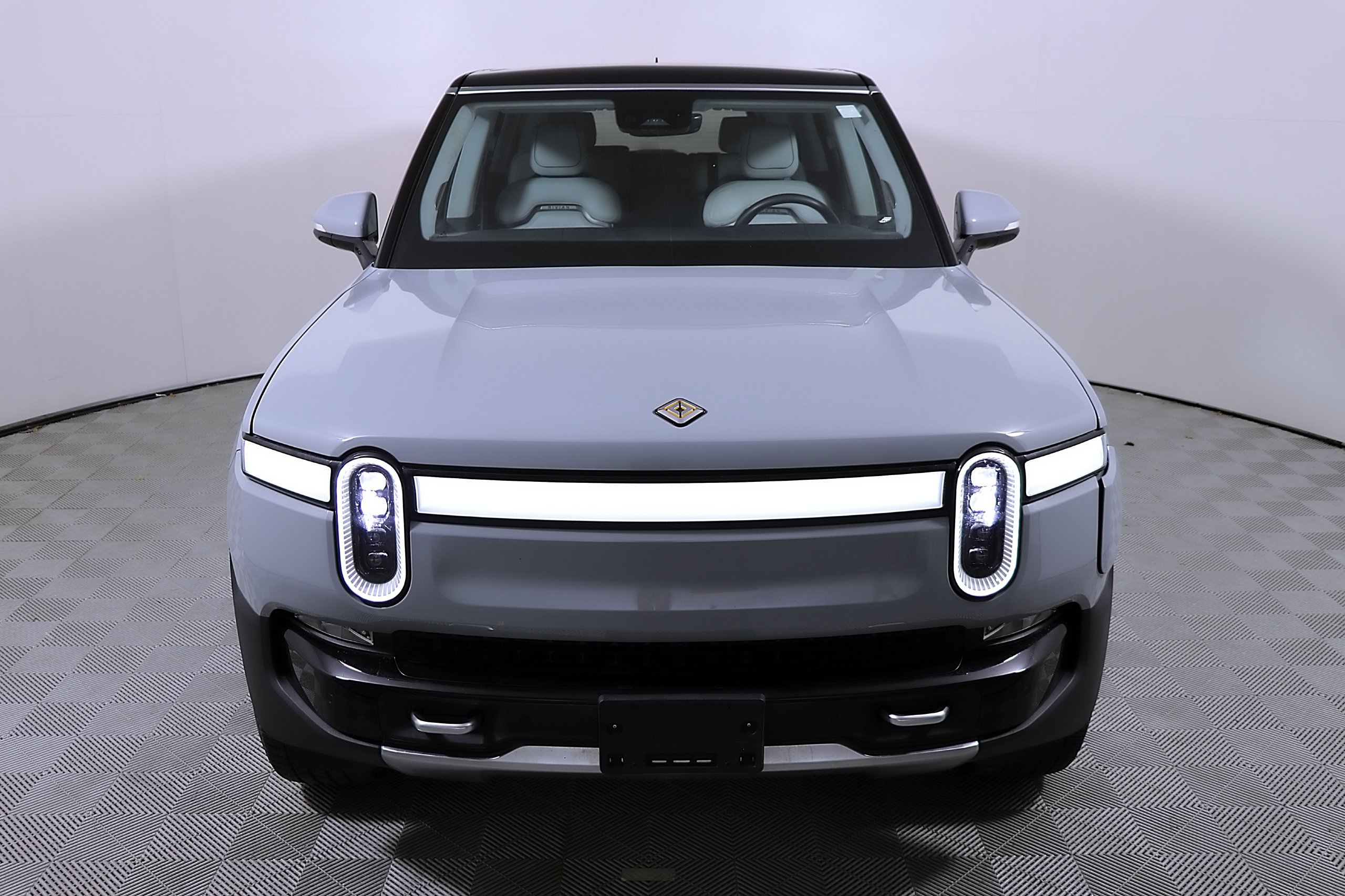 Used 2023 Rivian R1S Adventure Quad AWD/4WD image 4